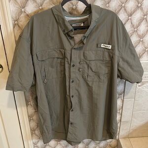 Men’s Magellan Outdoors Fishing/Performance Short-Sleeve Button Down Shirt